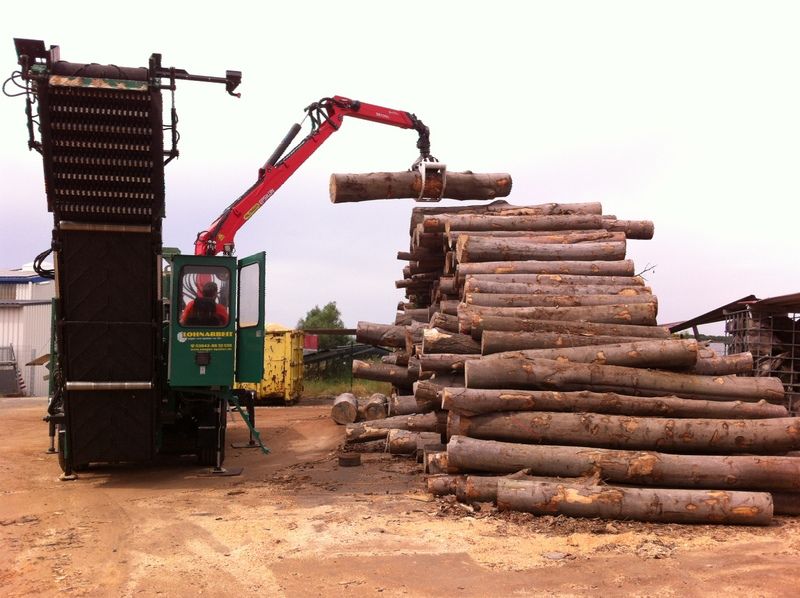 Lohnarbeit Kaminholz-Brennholzproduktion vor Ort in Zwickau