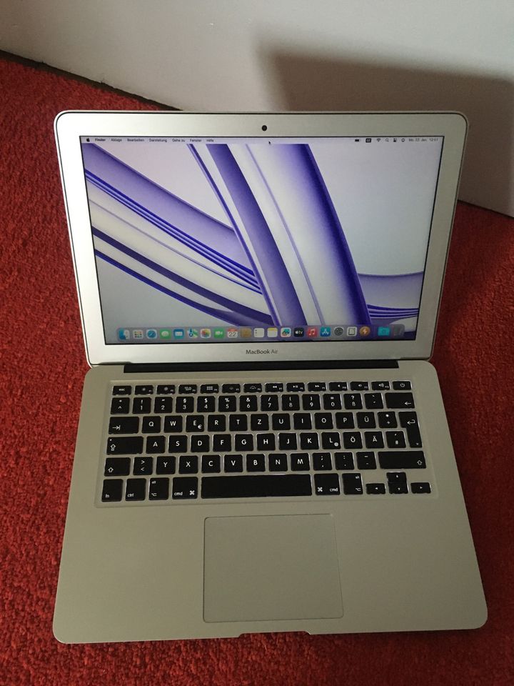 MacBook Air 2,2 GHz i7 2015 in München