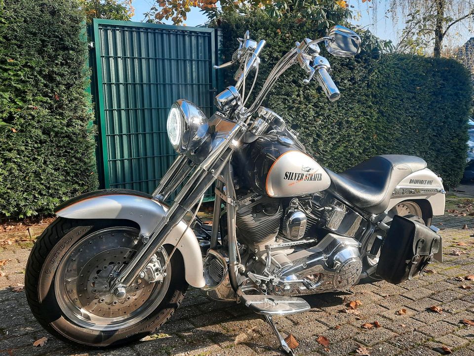 Harley Davidson FLSTFSE FatBoy Screamin Eagle CVO Fat Boy 103 in Wallenhorst