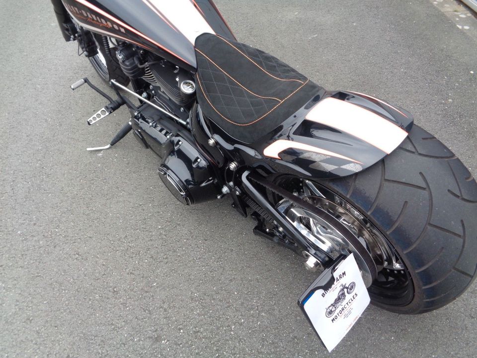 Harley-Davidson FXSB °° BREAKOUT CUSTOM °°  -FLAT FAT BEAST- in Melle