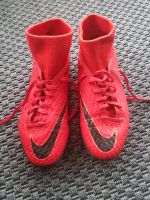 NIKE Gr. 36,5 Hallenschuhe mit Socke Fussball rot Nordrhein-Westfalen - Coesfeld Vorschau