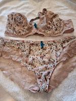 Triumph Wäscheset BH 85 B und Slip 42, neu Bayern - Regensburg Vorschau