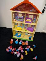 Peppa pig Traumhaus plus viele Figuren+Zubehör Berlin - Treptow Vorschau