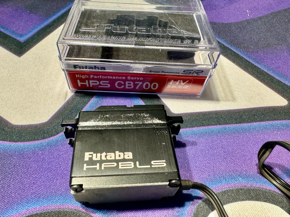 Futaba Servo CB700 in Brilon