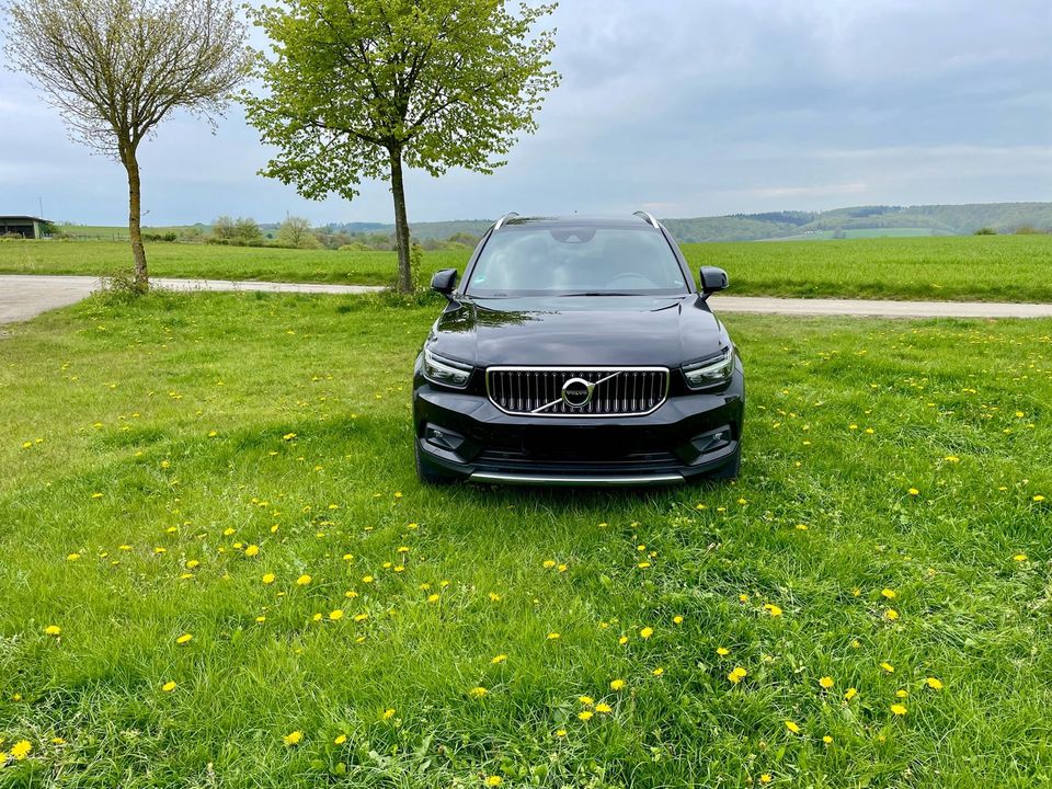 Volvo XC40 INSCRIPTION T5 AWD in Höxter