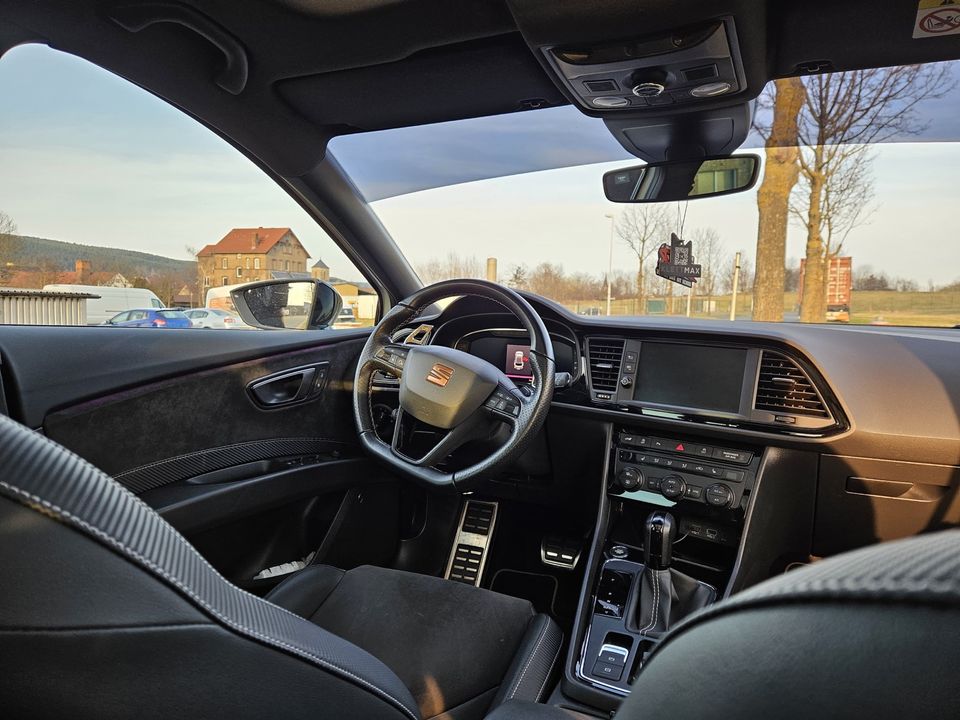 Seat Leon Cupra 5F// VIELE Extras ❗️ in Erfurt