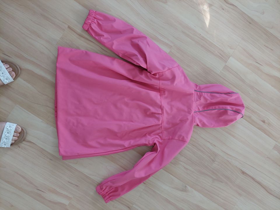 Gr.116/122 Regenjacke Pink leicht gefüttert in Achern