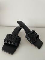 Slipper Pumps Latschen H&M Gr.39 Neu Nordrhein-Westfalen - Neuss Vorschau