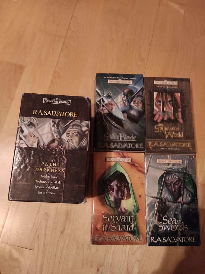 Forgotten Realms RA Salvatore Paths of Darkness 1 2 3 4 Box in Troisdorf