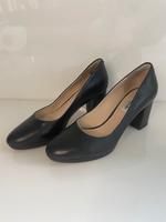 Bequemer Clarks Pumps Gr. 39,5 Absatz 6,5 cm Baden-Württemberg - Sasbach Vorschau