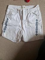 weiße Shorts mit Muster Leipzig - Gohlis-Mitte Vorschau