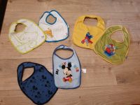 Baby Lätzchen im 2er Set Mickey Maus, Hipp ,Benjamin Blümchen Brandenburg - Zossen-Waldstadt Vorschau