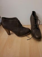 Halbschuhe Schnürschuhe High Heels Absatz- Gr.40 neuwertig Bayern - Unterhaching Vorschau