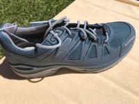 Schuhe mit unterschiedlichen Schuhgrößen Bayern - Memmingen Vorschau