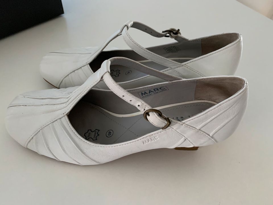 Spangenpumps Marc, Leder weiß, Gr 40, neu in Kassel