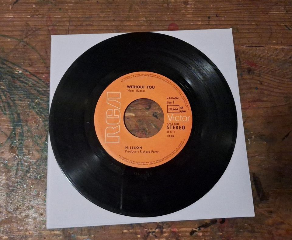 Vinyl Single: Harry Nilsson: Without You / Gotta Get Up in Biebergemünd