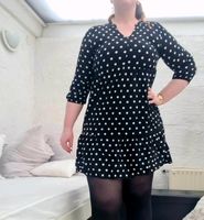 Kleid Jessica C&A Größe 42 schwarz weiß gepunktet Gröpelingen - Oslebshausen Vorschau