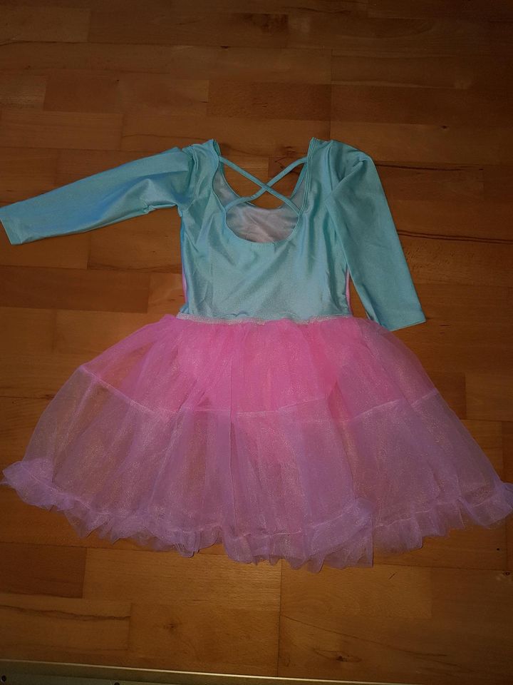 Ballerina Kleid 134/140 in Husum