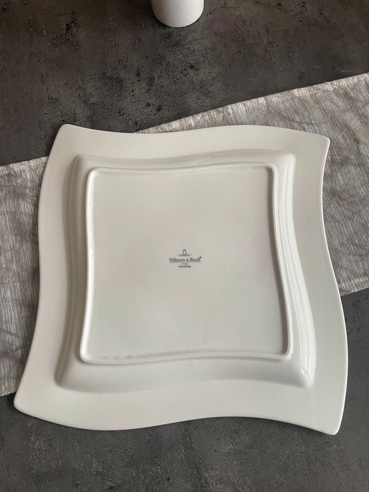 VILLEROY & BOCH große Servierplatte New Wave 33x33 in Jüchen