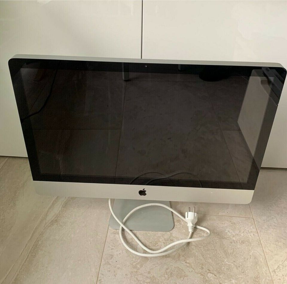 iMac 27 Zoll (Late 2009) | 2,8 Ghz i7 | 4 GB RAM | DEFEKT in Frankfurt am Main