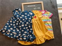 Baby Kleid Kleider Kurzarm Set Bunt Mädchen 62 68 Nordrhein-Westfalen - Siegen Vorschau