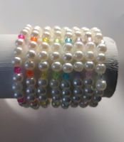 Selbstgemachte Armbänder verschiedene Farben mit weißen Perlen Nordrhein-Westfalen - Schwalmtal Vorschau