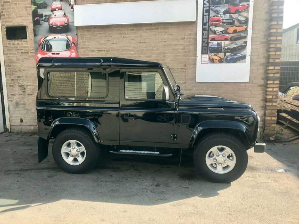 LandRover Defender 90 / 110 Hohlraumversiegelung Unterbodenschutz in Mülheim (Ruhr)