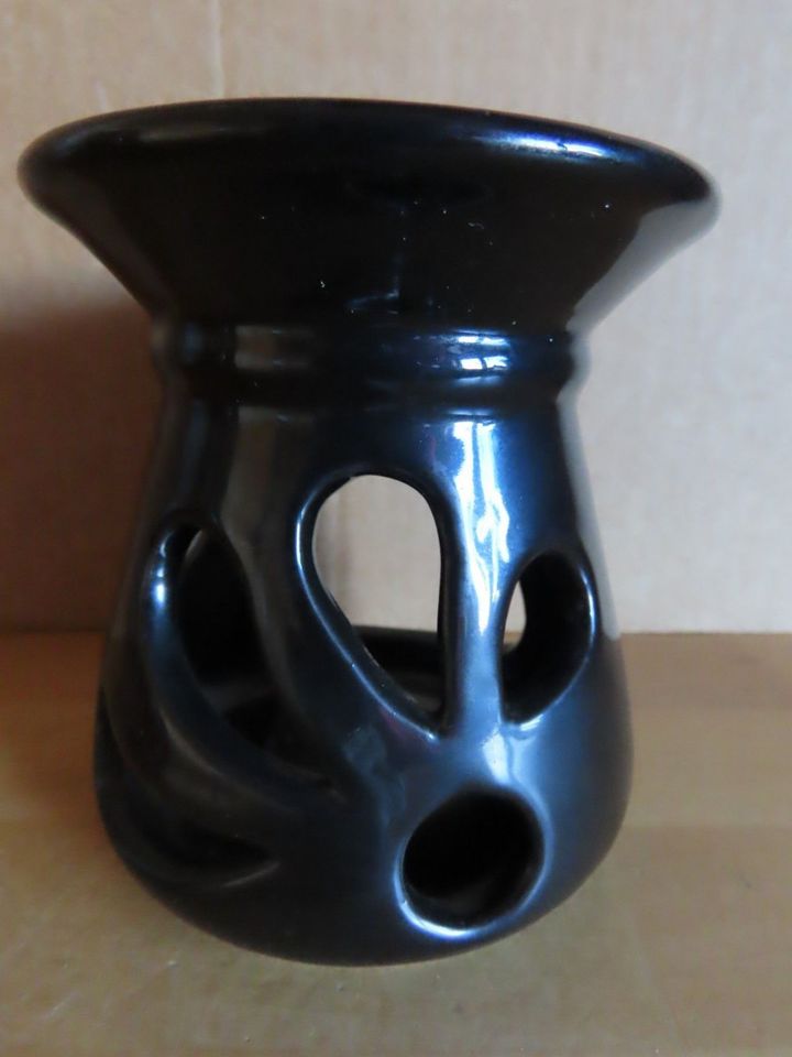 Duftlampe Duftöllampe Aromalampe schwarz ca. 10 cm hoch in Roth (Landkreis Altenkirchen)