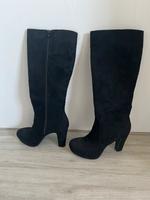Stiefel mit Absatz schwarz / Stiefeletten Größe 38 Hessen - Hanau Vorschau