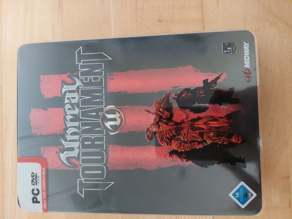 Unreal Tournament III Steelbook PCDVD Midway mit Kunstbuch. in Essen