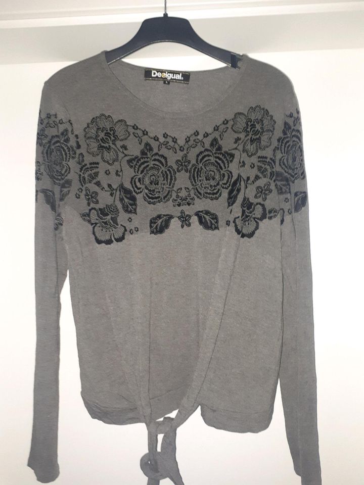 Langarmshirt,  Shirt Desigual Gr. L in Dinklage