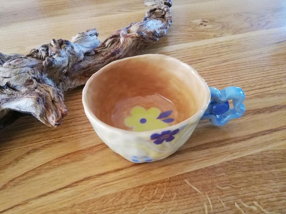 Handgetöpferte Tasse Handarbeit mit Glasur in Pattensen