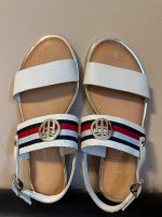 Tommy Hilfiger Damen Sandalen Sommerschuhe Schuhe Gr. 37 neu Lede Düsseldorf - Friedrichstadt Vorschau