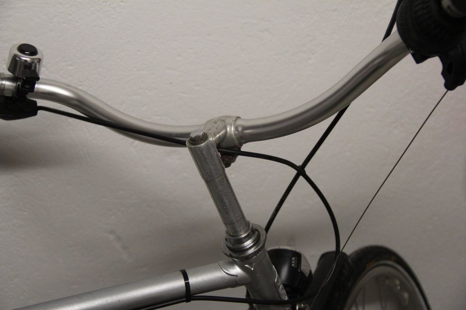 altes DDR Diamant Herrenrad Fahrrad silber überarbeitet 28Zoll in Müncheberg