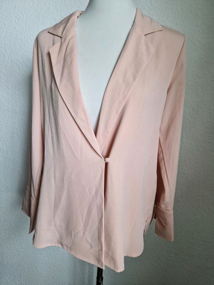 Blazer S Jacke H&M Rosa Business Blogger Frühling Bluse Retro in Hamburg