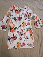 asos Sommerkleid mit Blumenmuster Größe S/36 Bayern - Augsburg Vorschau