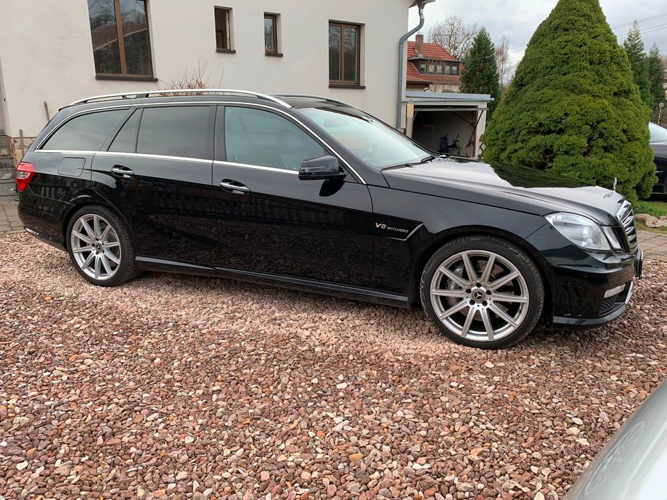 Mercedes Benz E63 AMG T 280km/h 19 Zoll Soundsys. Scheckheft in Rudolstadt