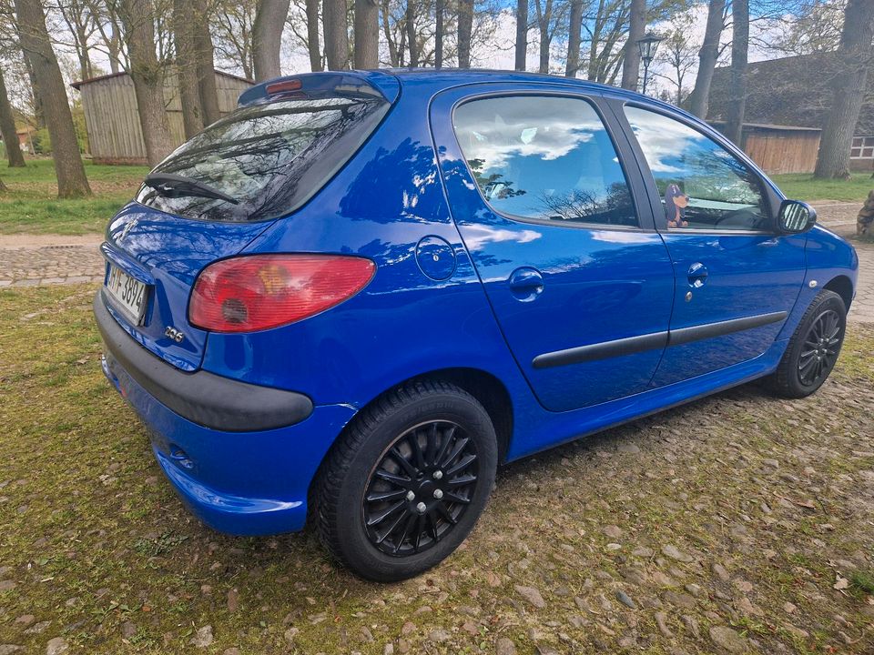 Peugeot 206 4 Türer / Klima / Servo / Allwetterradsatz / HU NEU! in Buchholz in der Nordheide