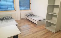 Gästezimmer mit Wlan, Gästeküche, EtagenDusche/Wc, Waschmaschine, Trockner Stuttgart - Hedelfingen Vorschau