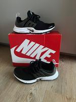 Nike Air Presto 36 Schuhe wNEU Damen Sneaker schwarz Brandenburg - Hoppegarten Vorschau