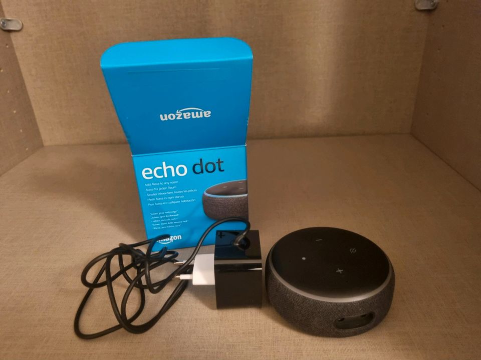 Echo Dot (3. Gen.) Intelligenter Lautsprecher mit Alexa in Hamburg