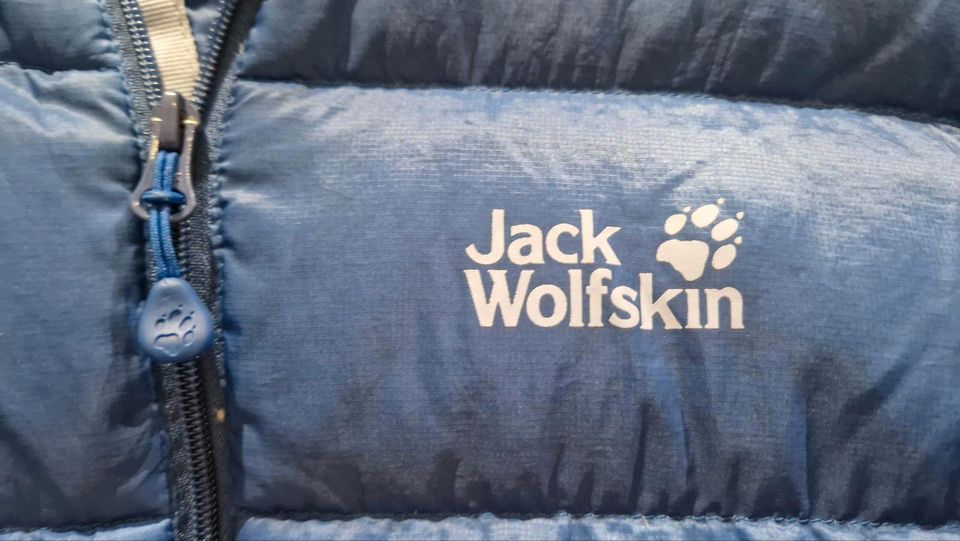 Jack Wolfskin Jacke Daunen Gr.176/S leichte Jungen Dauenjacke in Uelzen