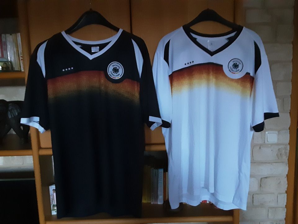 2 x DFB Shirt Tshirt Trikot weiß und schwarz Gr. XXL neuwertig in Leinefelde