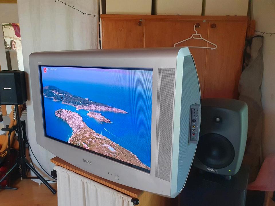 Vintage 80cm Röhren TV Fernseher  Sony Trinitron KV- 32LS65E in Grabenstätt