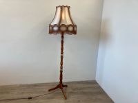 #A Stehlampe Standleuchte Schirmlampe Stoff Fransen Holz Messing Sachsen - Burgstädt Vorschau