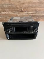 Autoradio Original RCD-210 VW T5 Niedersachsen - Kutenholz Vorschau