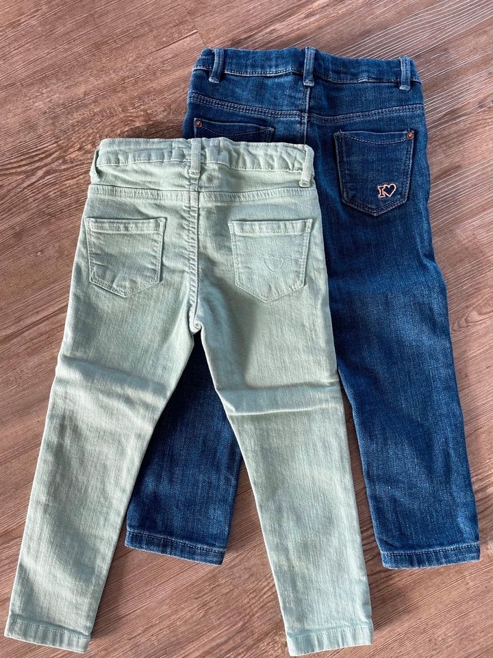 2 Jeans Gr. 92 und 98 von Zara Babygirl in Zwickau