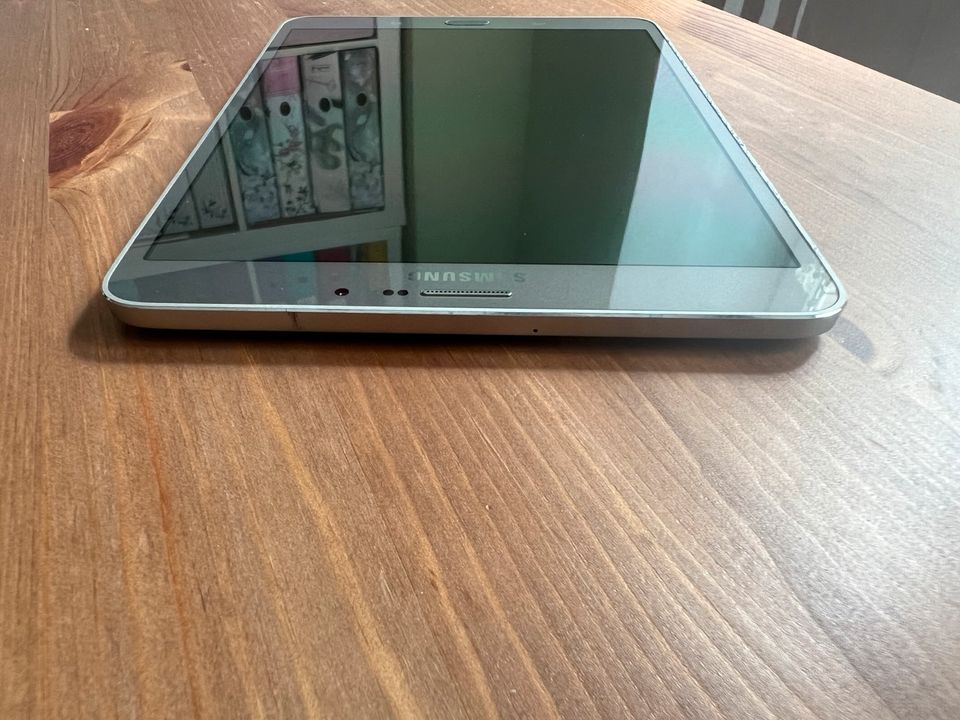 Samsung Galaxy Tab S2 SM-T715 WLAN+LTE 32GB Lederhülle Tablet in Dresden