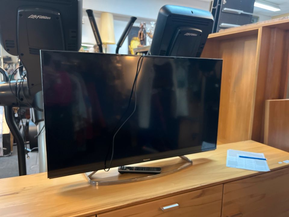 TV, Smart-TV, Fernsehr  Panasonic 32 40 48 Zoll Sony Grundig in Dresden