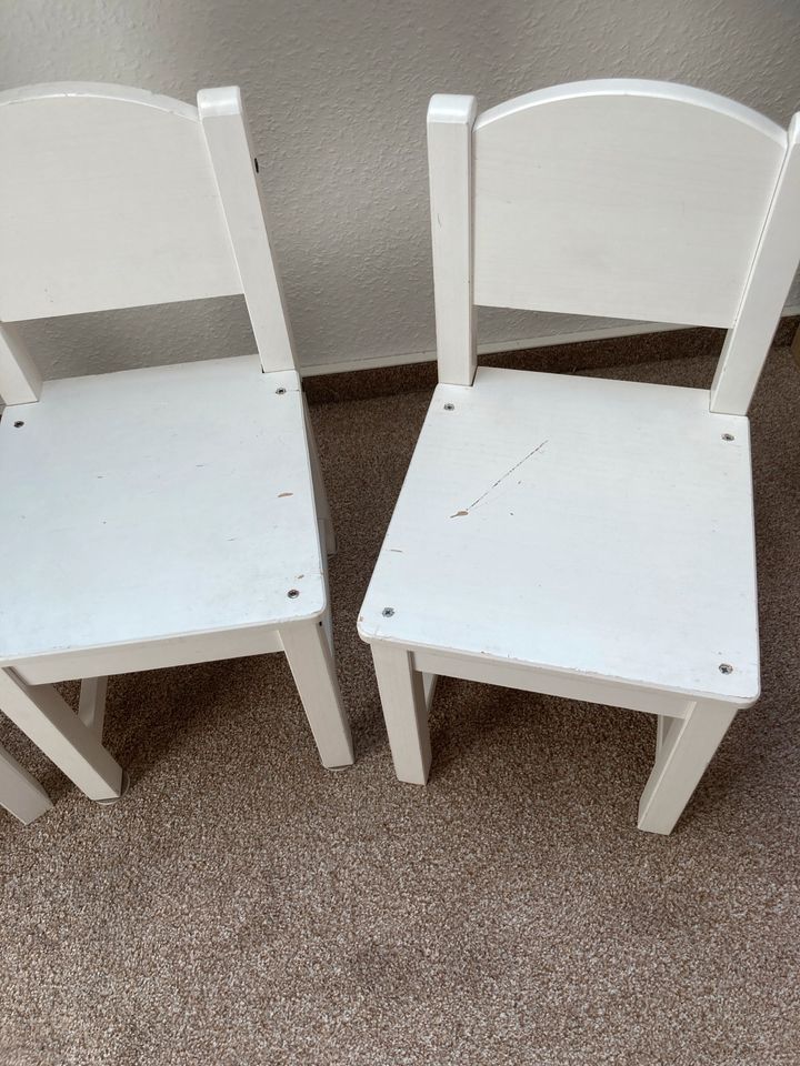 3 Ikea Kinderstühle Sundvik weiß Holz im Set in Emsbüren